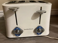 Hamilton Beach 4-slice toaster, like new