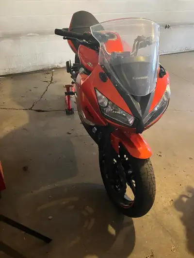 2011 Kawasaki Ninja 650R (EX650R) – $5,000 25,000 km Runs and rides perfect, strong reliable bike. J...