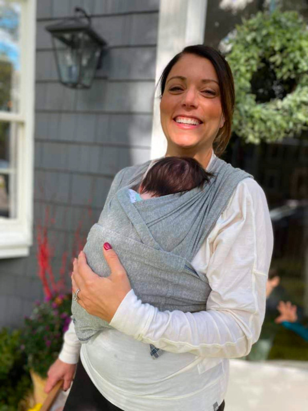 Cloth baby carrier K-tan Gray used lightly dans Poussettes, porte-bébés et sièges d'auto  à Ouest de l’Île