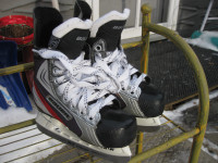 BAUER VAPOR X1.0 Ice Hockey Skates Size  Y 10 R VGC