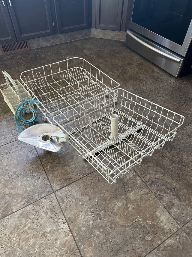 “BOSCH DISHWASHER RACKC & MORE in Dishwashers in Regina - Image 3