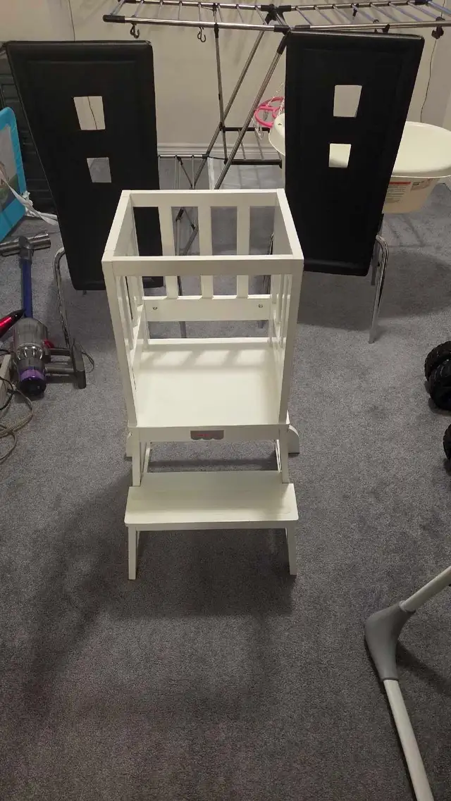 Fisher Price toddler step stool in Other in Markham / York Region - Image 5