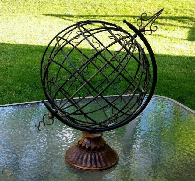 VINTAGE WROUGHTIRON WORLD GLOBE STAND ART WOOD BASE LARGE ART Arts