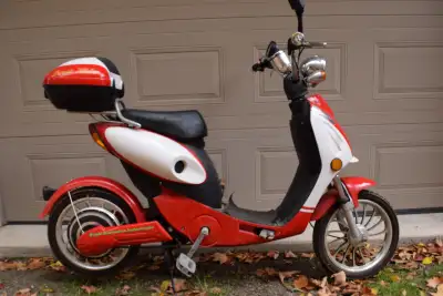 Used E-Bike by Wright Technologies, Sweet Ride, key & charger are missing, good for a person that li...