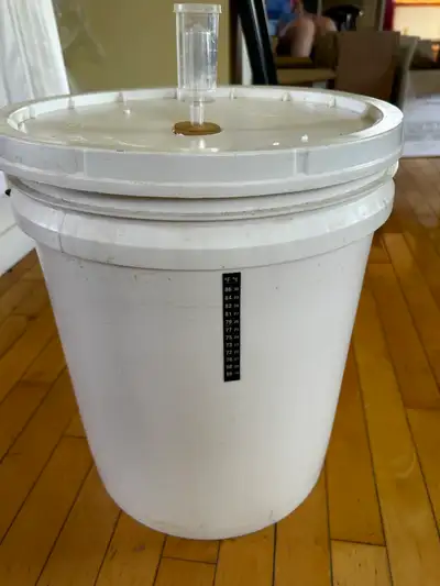 Primary Fermenting Bucket for Winemakers, View more
