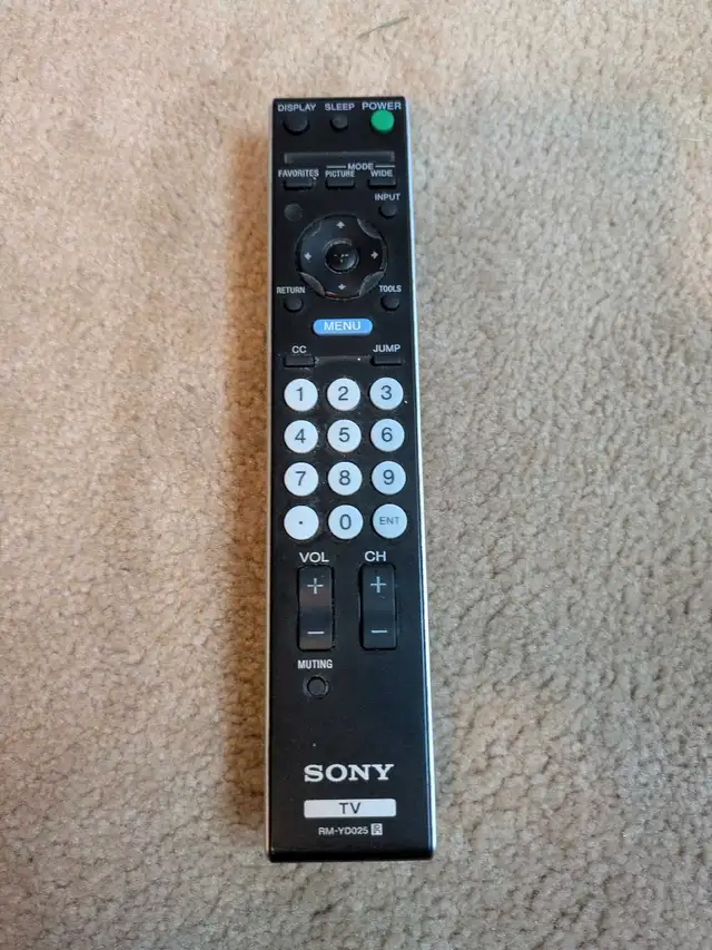 32" Sony Bravia LCD TV 720p in TVs in Ottawa - Image 5