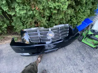 2007-2013 escalade front bumper Black includes steel bumper foam inserts bracket slightly damaged se...