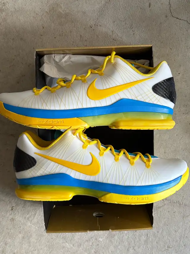 Nike KD V Elite Basketball Shoes  Mens Size 16 Rare Brand New in Men's Shoes in Oakville / Halton Region - Image 2