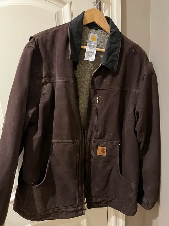 Carhartt Jacket XL in Men's in Edmonton - Image 2