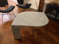 Tear Shaped Coffee Table in White Marble - 1970s