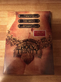 COLLECTABLE BOX SET-DVD-MONTY PYTHON-HOLY TRINITY 