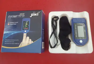 OXIMETER BLOOD OXYGEN LEVEL PULSE METER NEW, View more