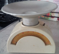 Vintage Scale, KitchenMaster 8" Tall