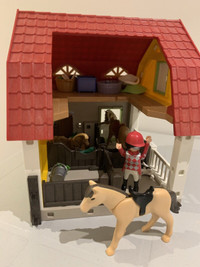 Écurie PLAYMOBIL horse stablel