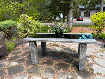 Table a manger pour le jardin 6 personnes. Encore dans la boite, View more