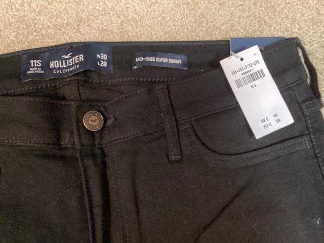 WOMENS NEW HOLLISTER JEANS in Women's - Bottoms in City of Halifax - Image 3