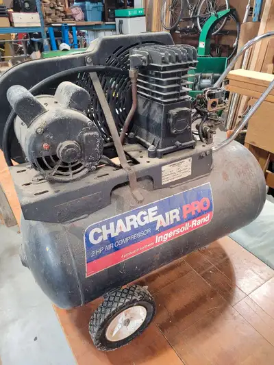 2 HP Ingersoll Rand air compressor that needs a replacement tank.