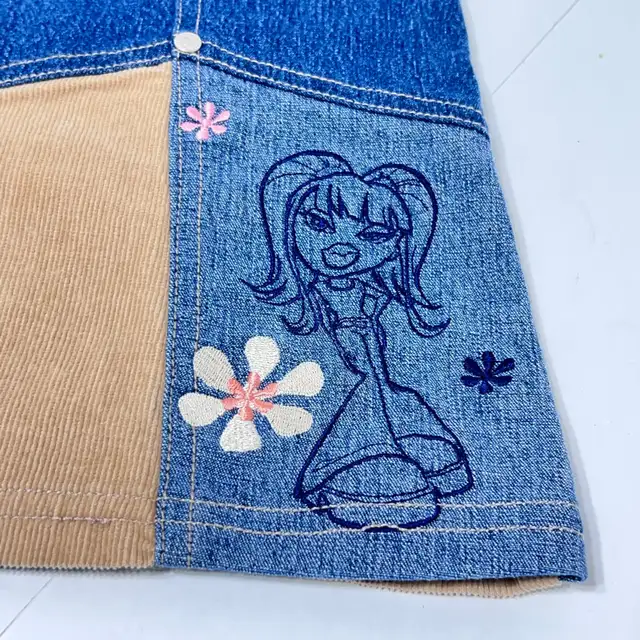 Bratz girls skirt size 10/12 original vintage denim embroidered  in Kids & Youth in Winnipeg - Image 4