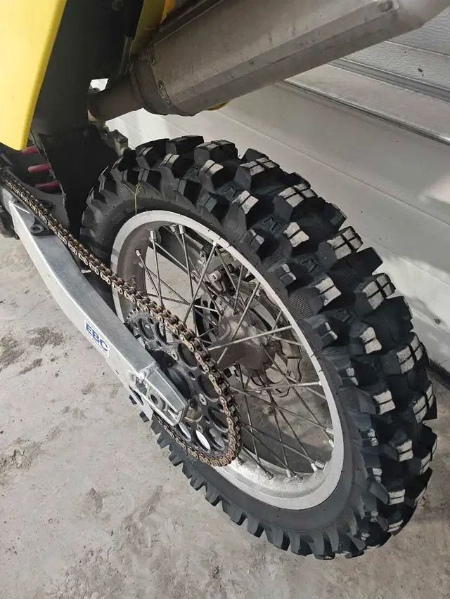 2015 suzuki RMZ450 in Dirt Bikes & Motocross in Winnipeg - Image 6