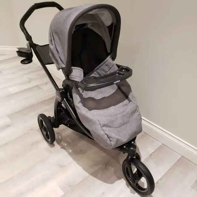 Peg Perego Stroller in Strollers, Carriers & Car Seats in Oakville / Halton Region - Image 3
