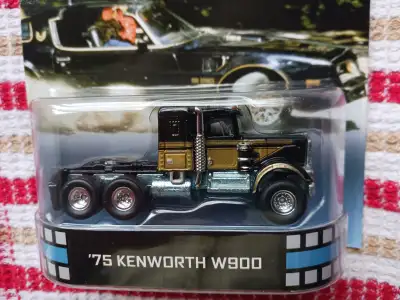 Hotwheels Smokey and the Bandit Snowmans Kenworth W900 Nice Card Nice Bubble 159.00 Spruce Grove