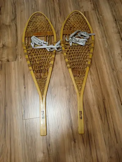 SNOWSHOES 42.5 in x 12 in - made by AVERY and SONS - Whitney Ont, View more