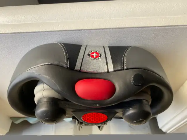 Schwinn bike seat for sale in Other in Penticton - Image 4