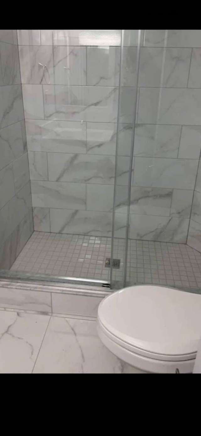 Room in sharing for Rent - Girls Only accommodation in Room Rentals & Roommates in Mississauga / Peel Region - Image 9