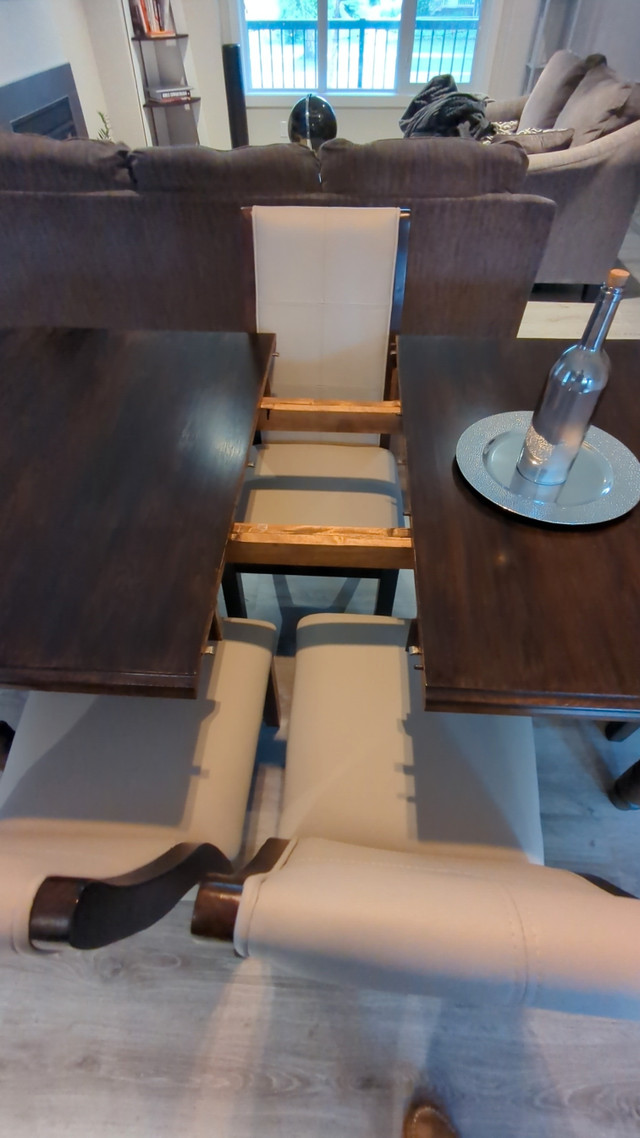 Dining table and chairs Dining Tables & Sets Edmonton Kijiji