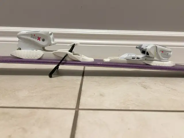 Rossignol ski and bindings 128 CM Like new in Ski in Calgary - Image 6