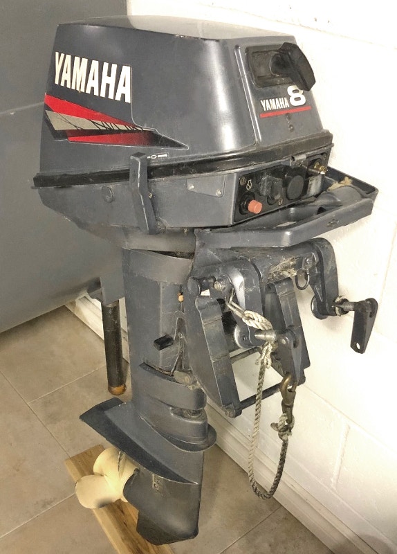 14ft aluminum boat with 8HP Yamaha outboard motor. Powerboats