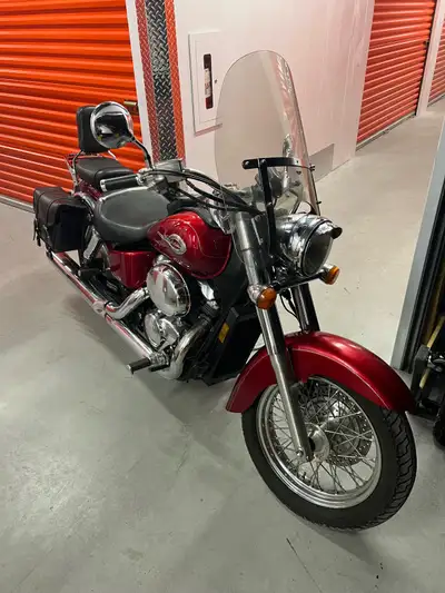 2003 Honda Shadow 750CC 2 Owners, great condition, runs and drives perfectly, new tires, saddle bags...