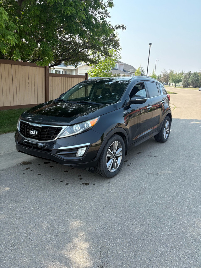  2014 Kia Sportage in Cars & Trucks in Edmonton - Image 2