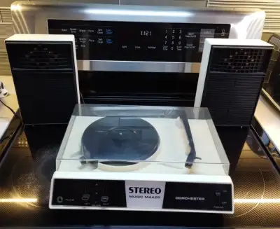 - 1970s-vintage record player - fully operational and very good cosmetic condition for age - plays b...