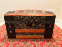 Antique trunk, vintage trunk, antique chest, vintage chest