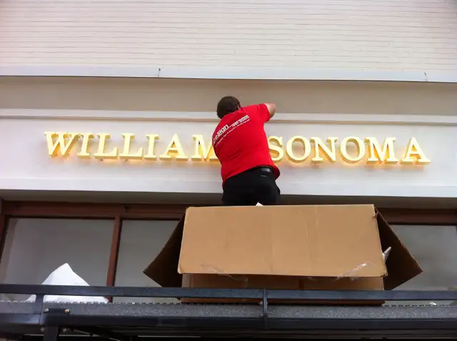 Experienced sign maker & Installer in Construction & Trades in Mississauga / Peel Region - Image 5