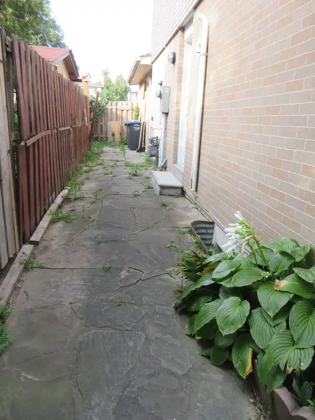 INVESTMENT PROPERTY FOR SALE (SEMI-DETACHED  + FULLY TENANTED)62854408967041122
