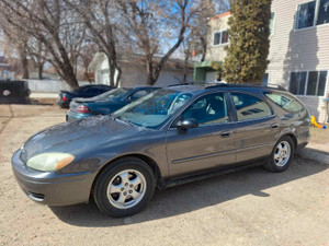 2004 Ford Taurus