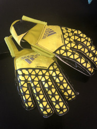 Adidas Goalkeeper gloves 
