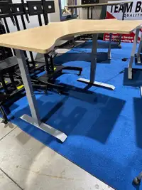 Electric Sit / Stand Work desk, Metal Leg, Wood grain top