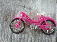 Vélo Barbie jouet a vendre