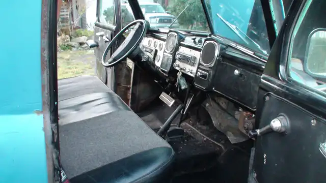 Sadly, I must divorce with my 1952 FARGO pick-up in Classic Cars in Kelowna - Image 9