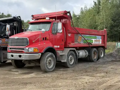12 roues Sterling, Inspecté, Prêt à travailler! *Financement Disponbile* Date d’inspection: 04/2025...