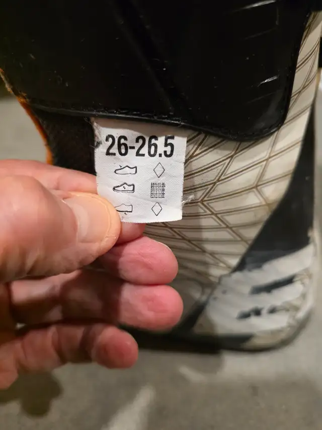 Rossignol Experience Downhill Ski Boots; Head skis and bindings in Ski in Cranbrook - Image 5