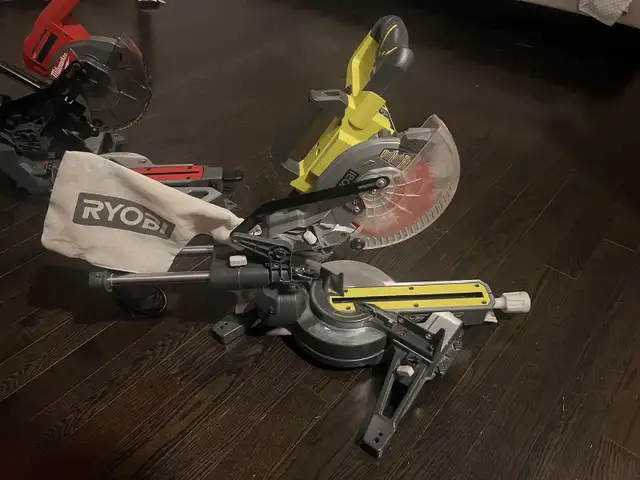Ryobi   7-1/4” Compound Sliding Miter Saw in Power Tools in Mississauga / Peel Region - Image 3