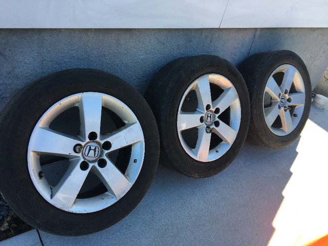 4 RIMS en aluminium à vendre / 4 Alloy RIMS to sale (16 po/inch) dans Pneus et jantes  à Laval/Rive Nord - Image 3