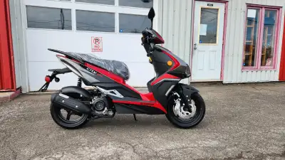 CYCLOMOTEUR 49CC 4 TEMPS SCOOTER SCORPION CITY 50 NEUF ROUGE ( A GAZ ) ROUGE Moteur 4 temps 49 cc GY...