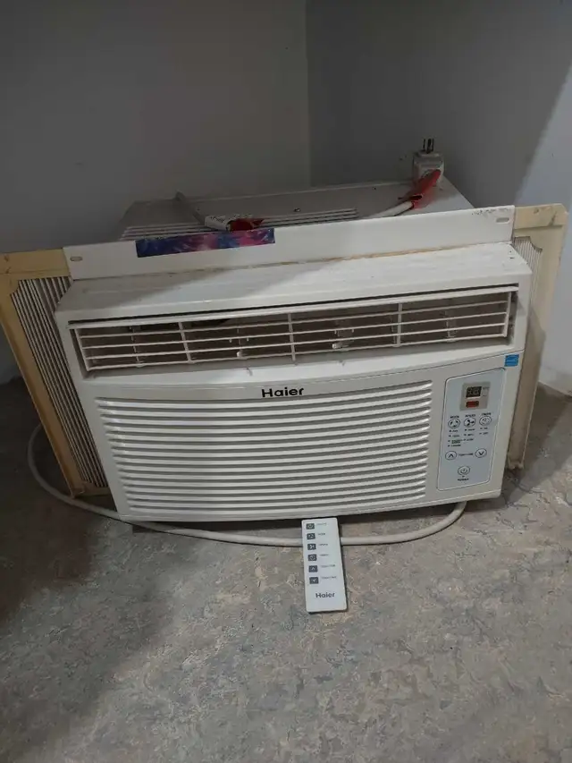 Air Conditioner in Heating, Cooling & Air in Ottawa - Image 2