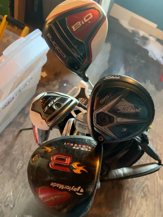 lefty golf clubs and Taylormade bag in Golf in Kitchener / Waterloo - Image 4