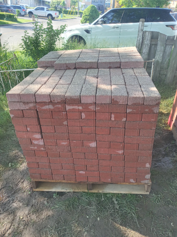 Interlock- Bricks/Paver Stones  - Red Rectangle in Outdoor Décor in City of Toronto - Image 3